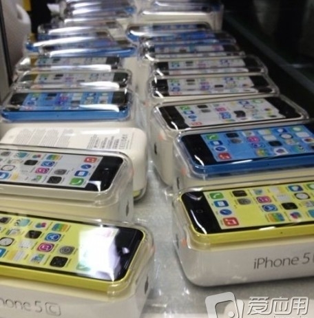 iPhone 5C: supuestas imágenes reales muestran el dispositivo en la caja en fase de producción final